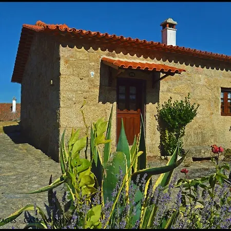 Castelo Cottages Castelo Novo Exterior photo