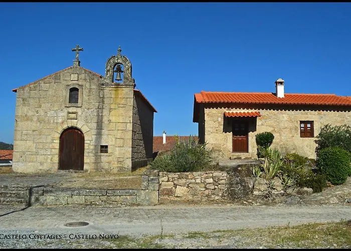 Castelo Cottages