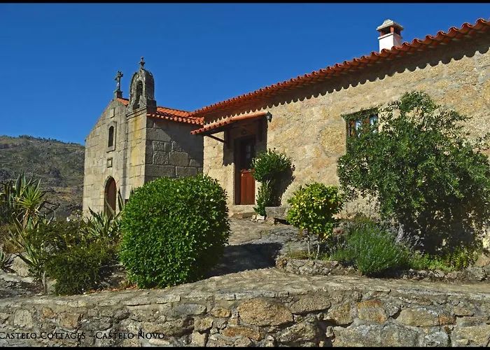 Castelo Cottages
