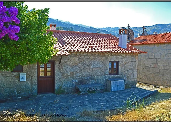 Castelo Cottages